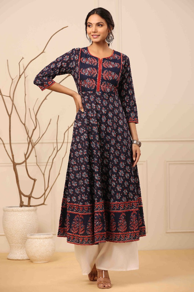 Women Navy Blue Ethnic…
