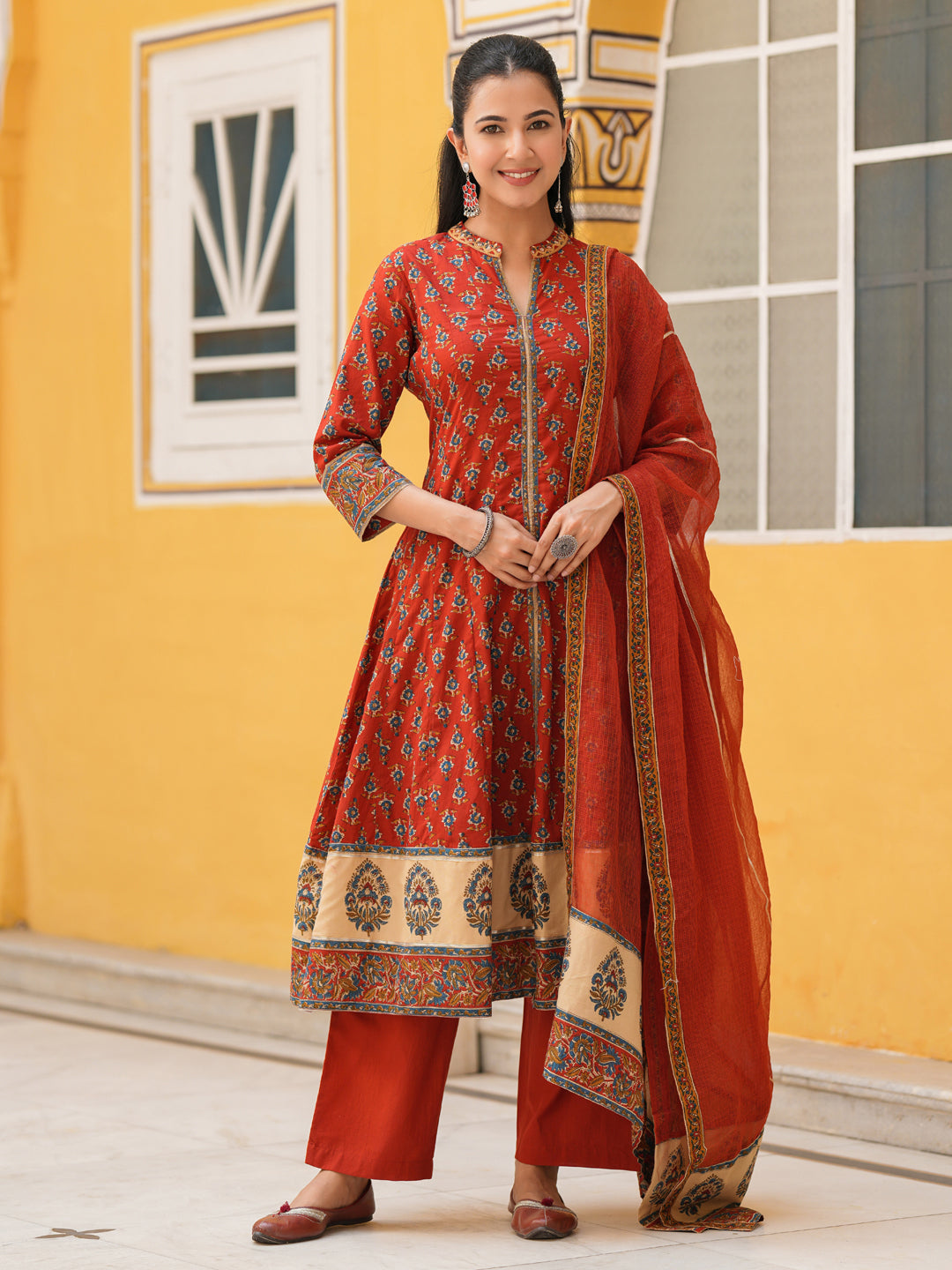 Women Ethnic Motifs Printed…