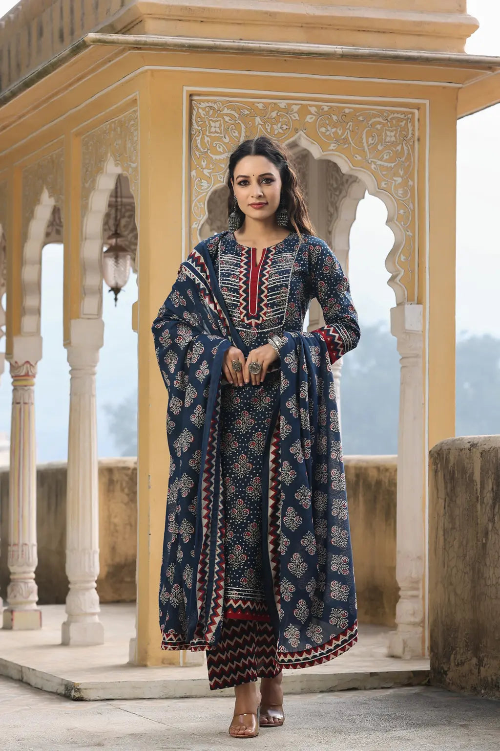 Women Blue Floral Printed…