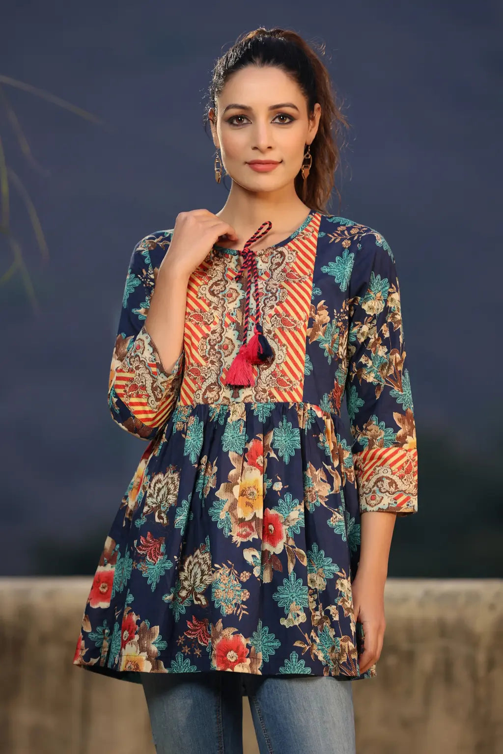 Women Blue Floral Printed…