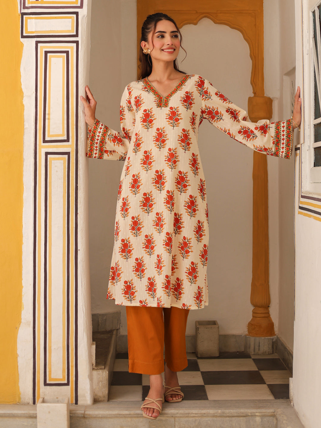 Women Ethnic Motifs Printed…