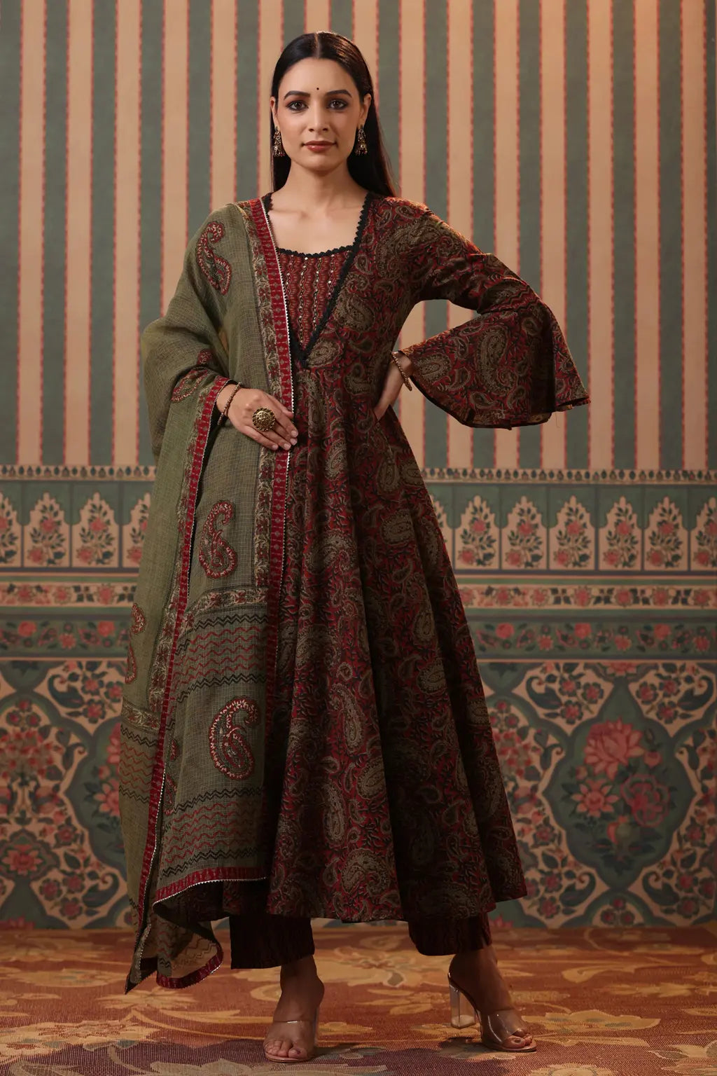 Women Maroon Paisley Printed…