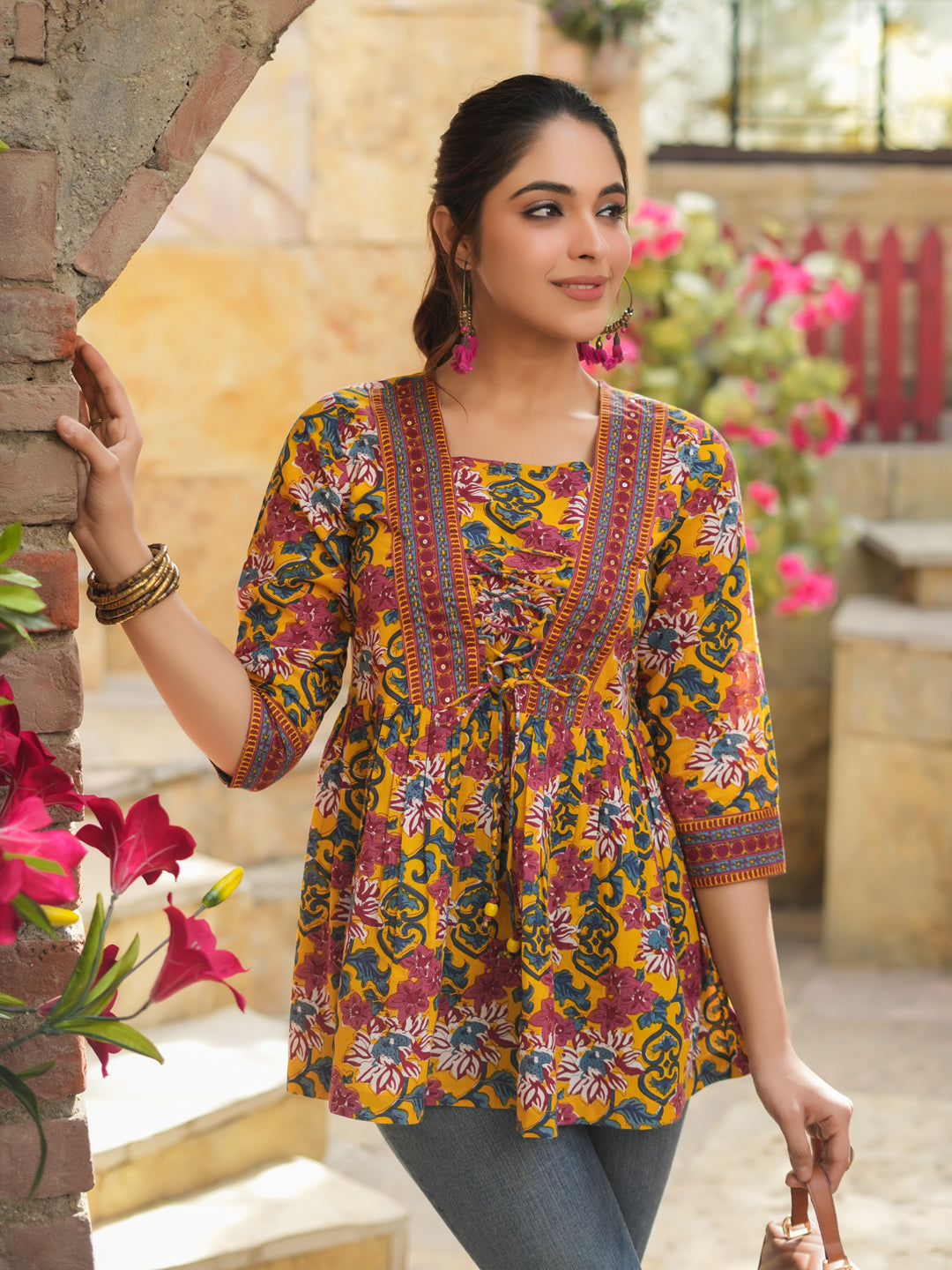 Women Mustard Floral Printed…