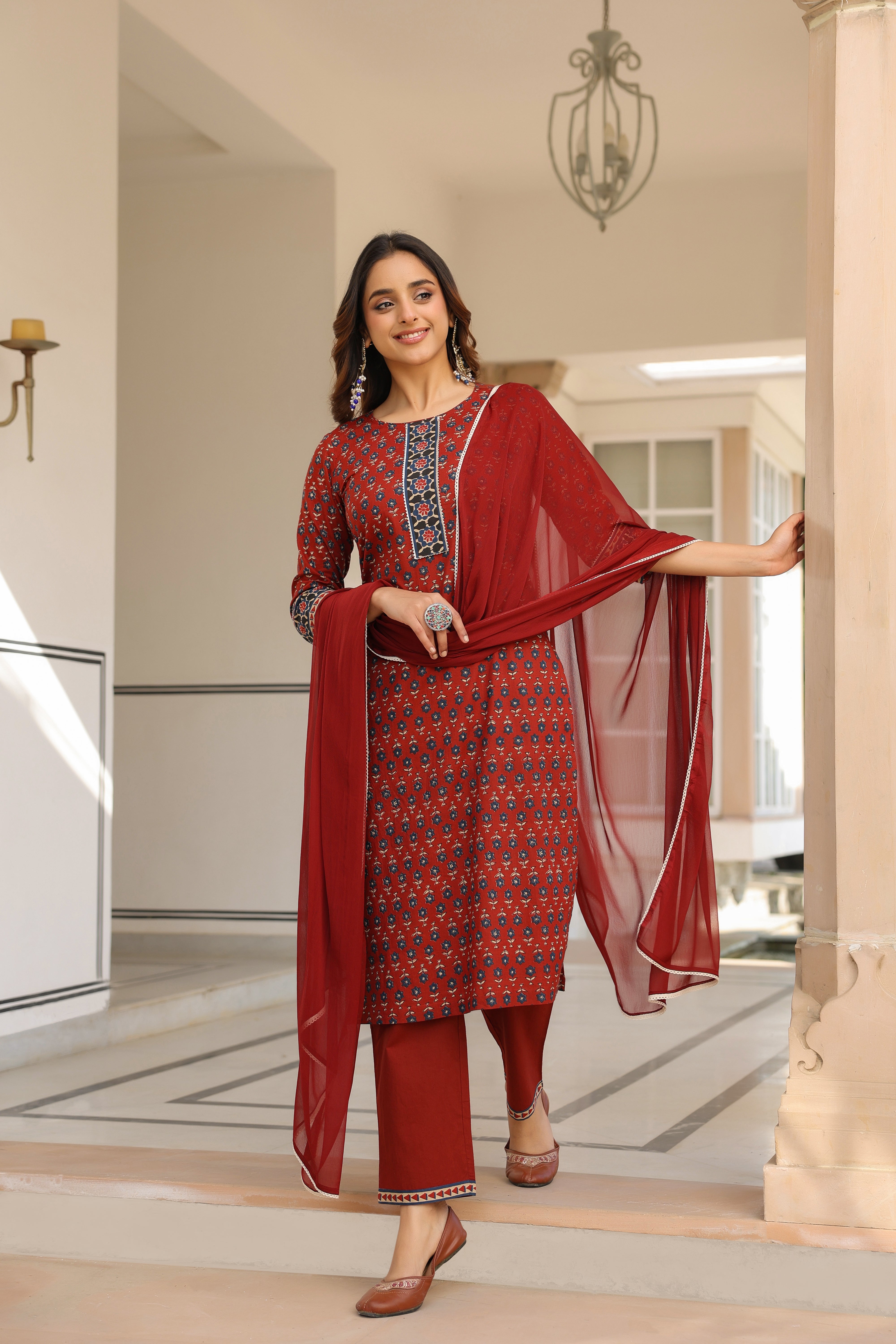 Printed Regular Gotta Patti…