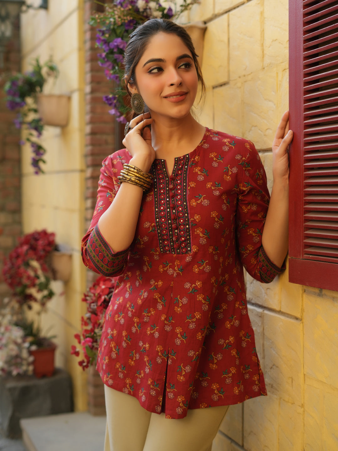 Women Maroon Motifs Printed,…