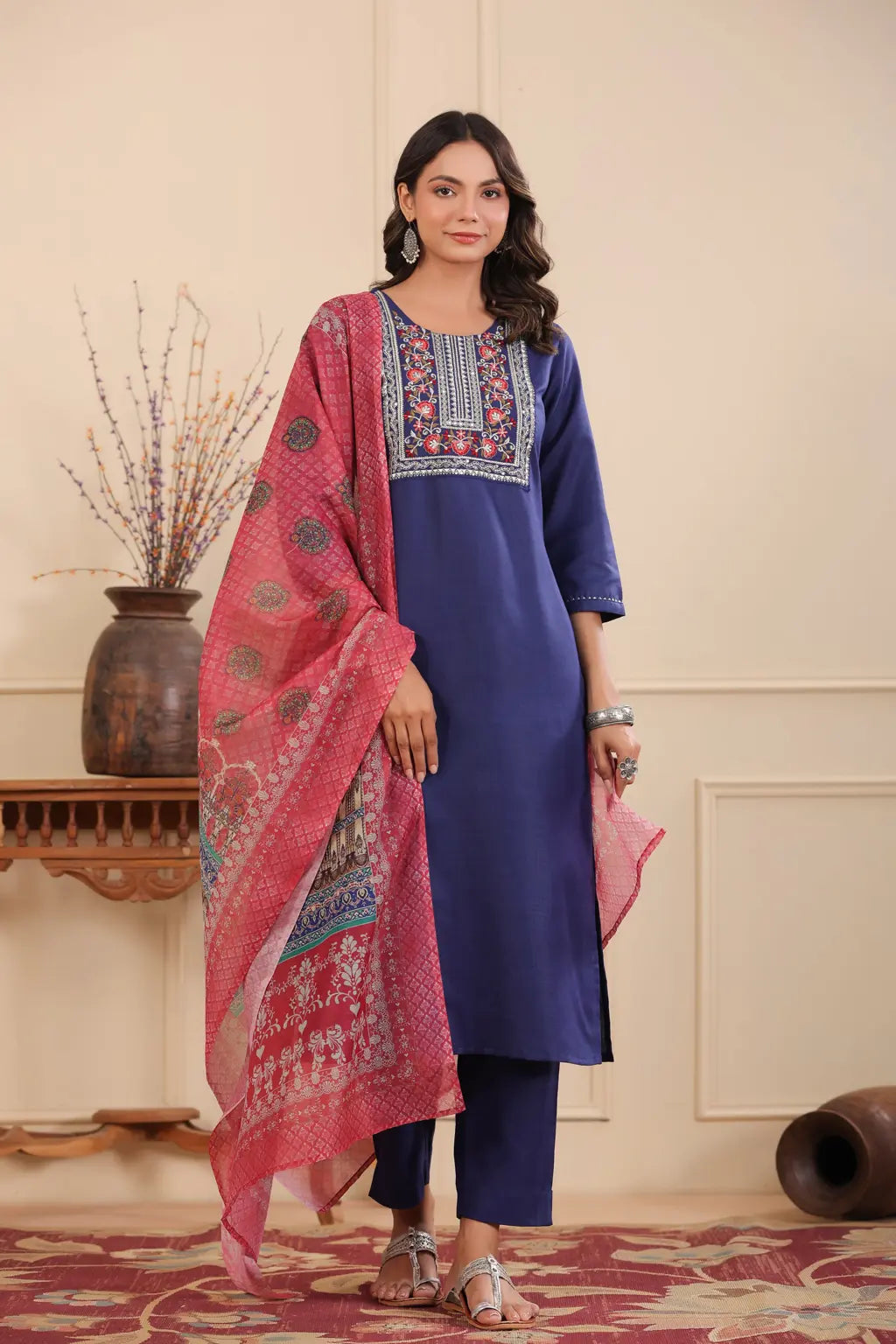 Women Navy Blue Solid…