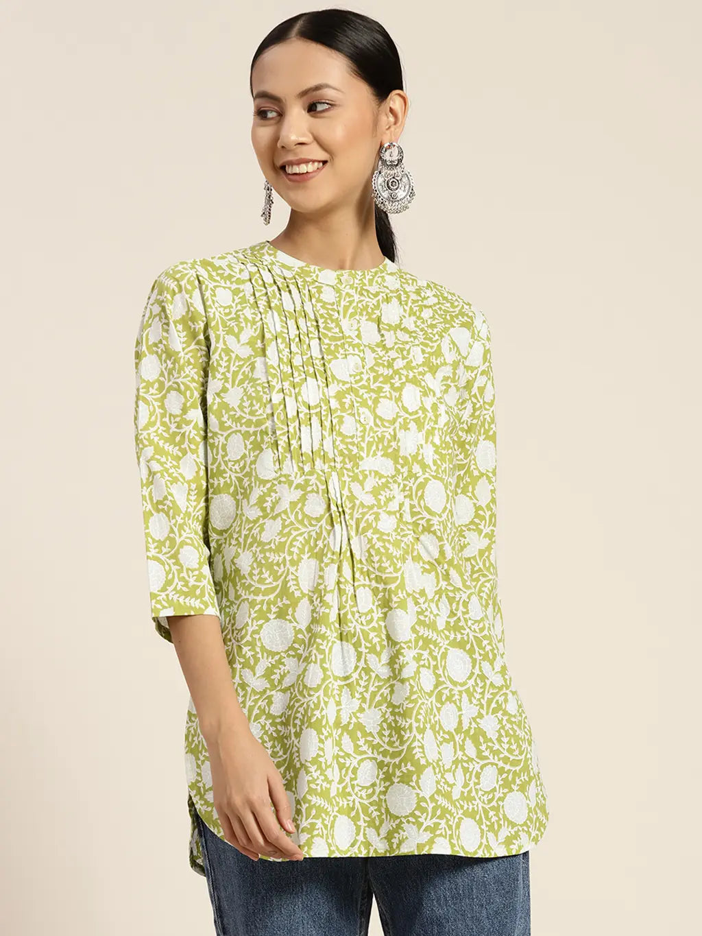 Women's Green and White…