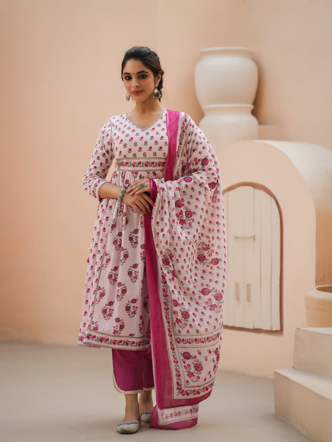 Women Pink Floral Printed…