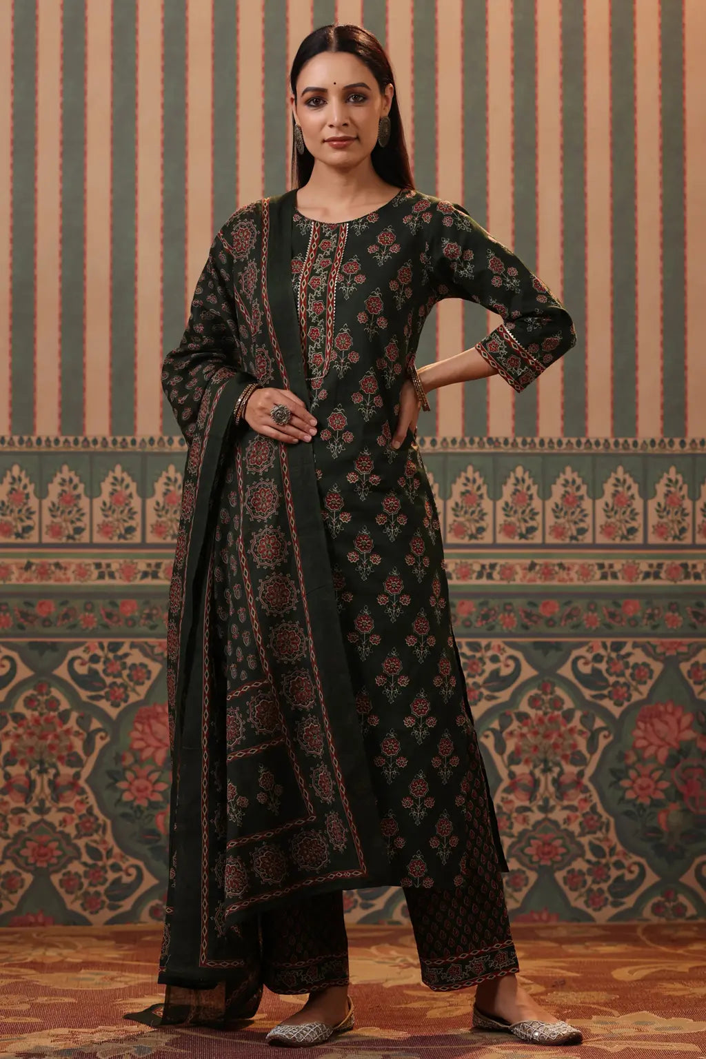 Women Green Ethnic Printed…