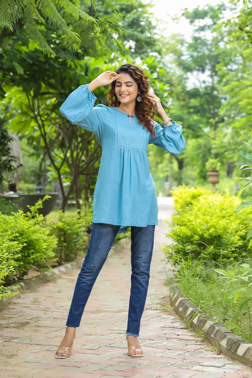 Women Blue Solid Embroidered…