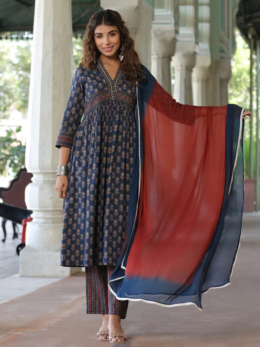 Women Navy Blue Ethnic…