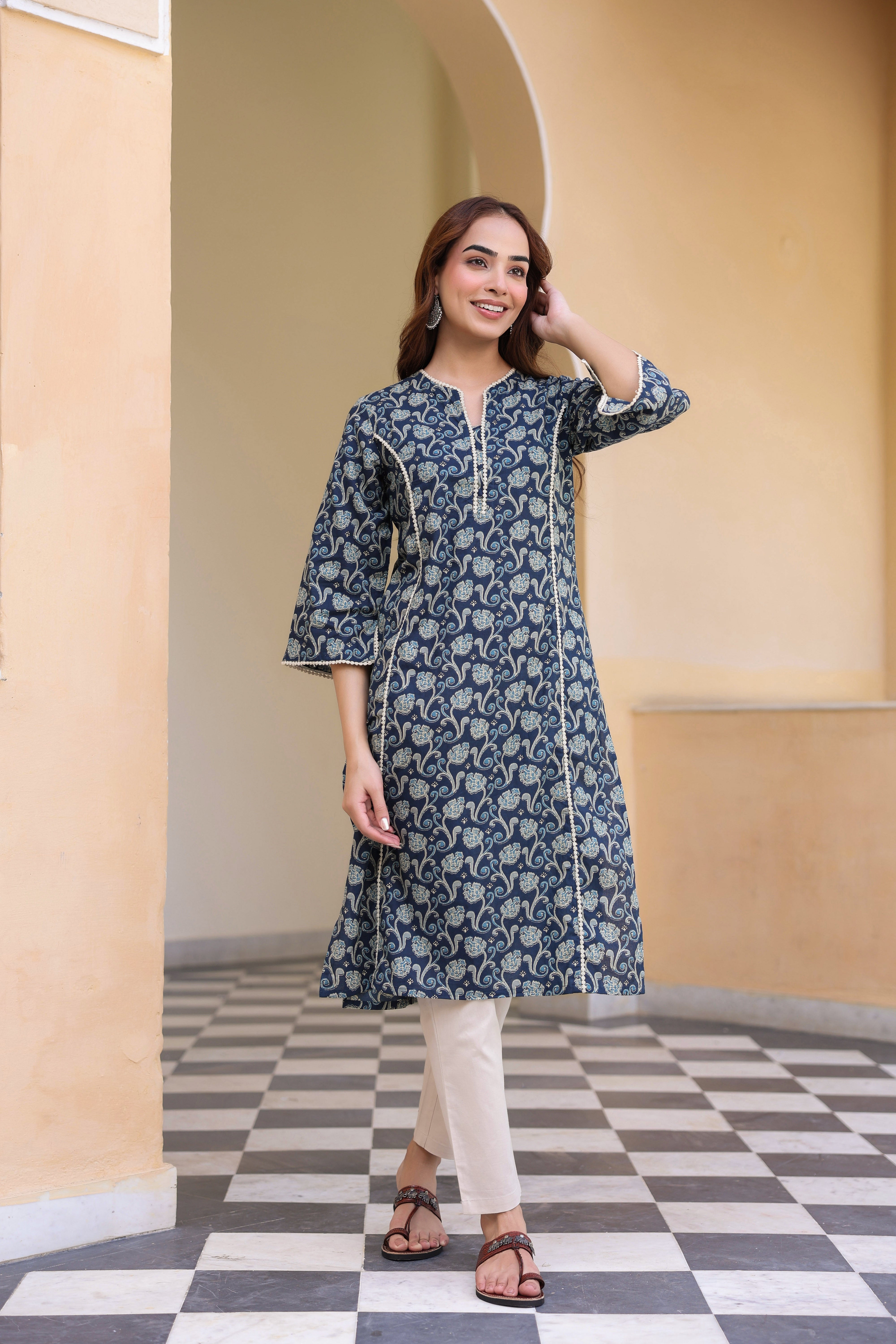 Women Floral Printed Daily…
