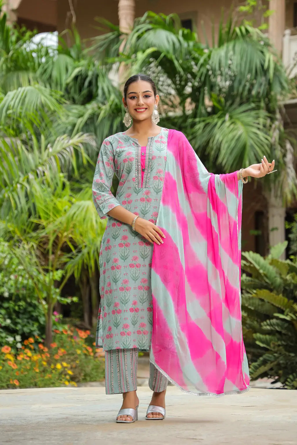 Women Green Floral Printed…