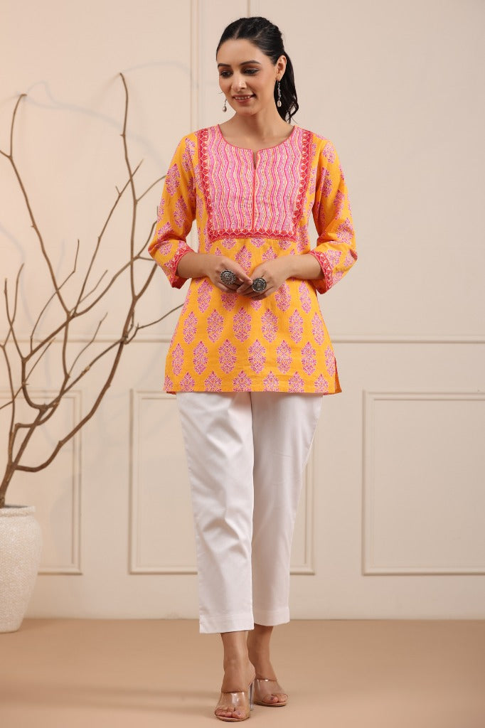 Women Orange & Pink…