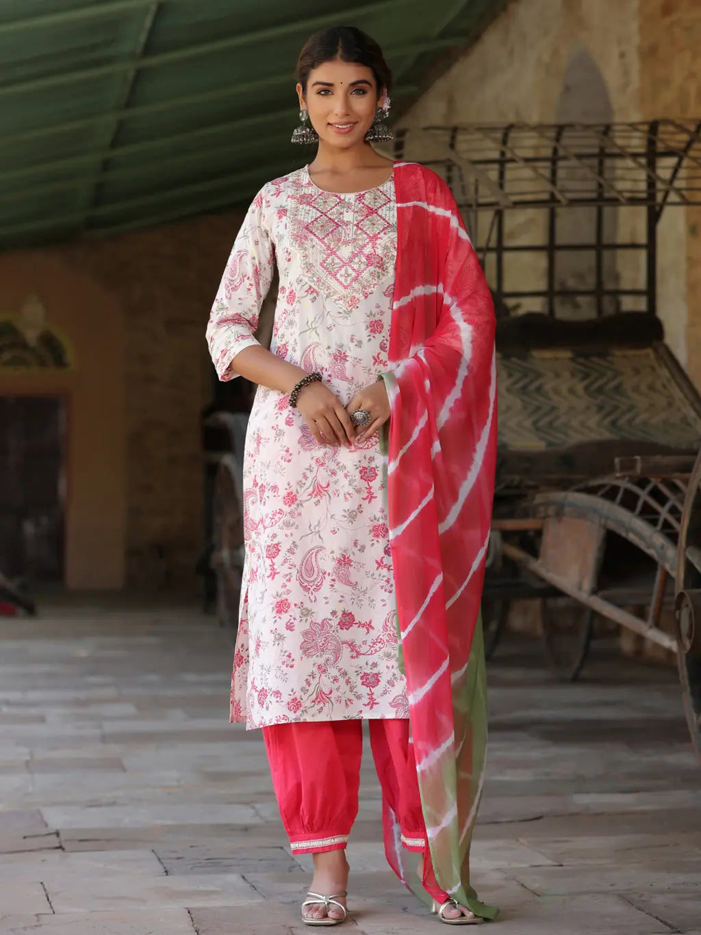Women Cream Floral Printed…