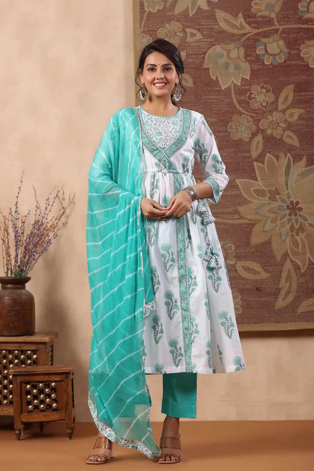 Women Blue & Teal…