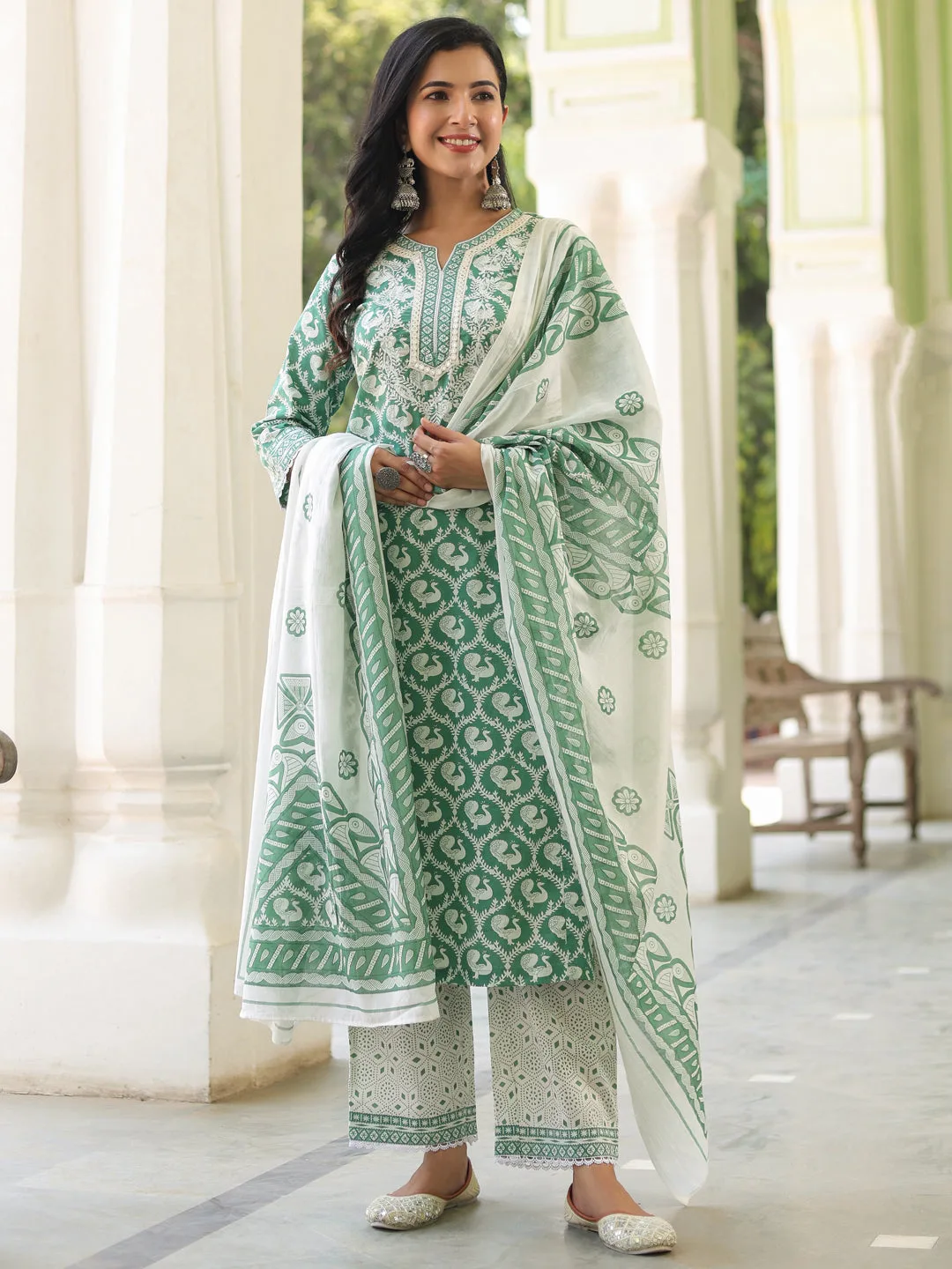 Women Printed Pure Cotton Kurta with Trousers & With Dupatta