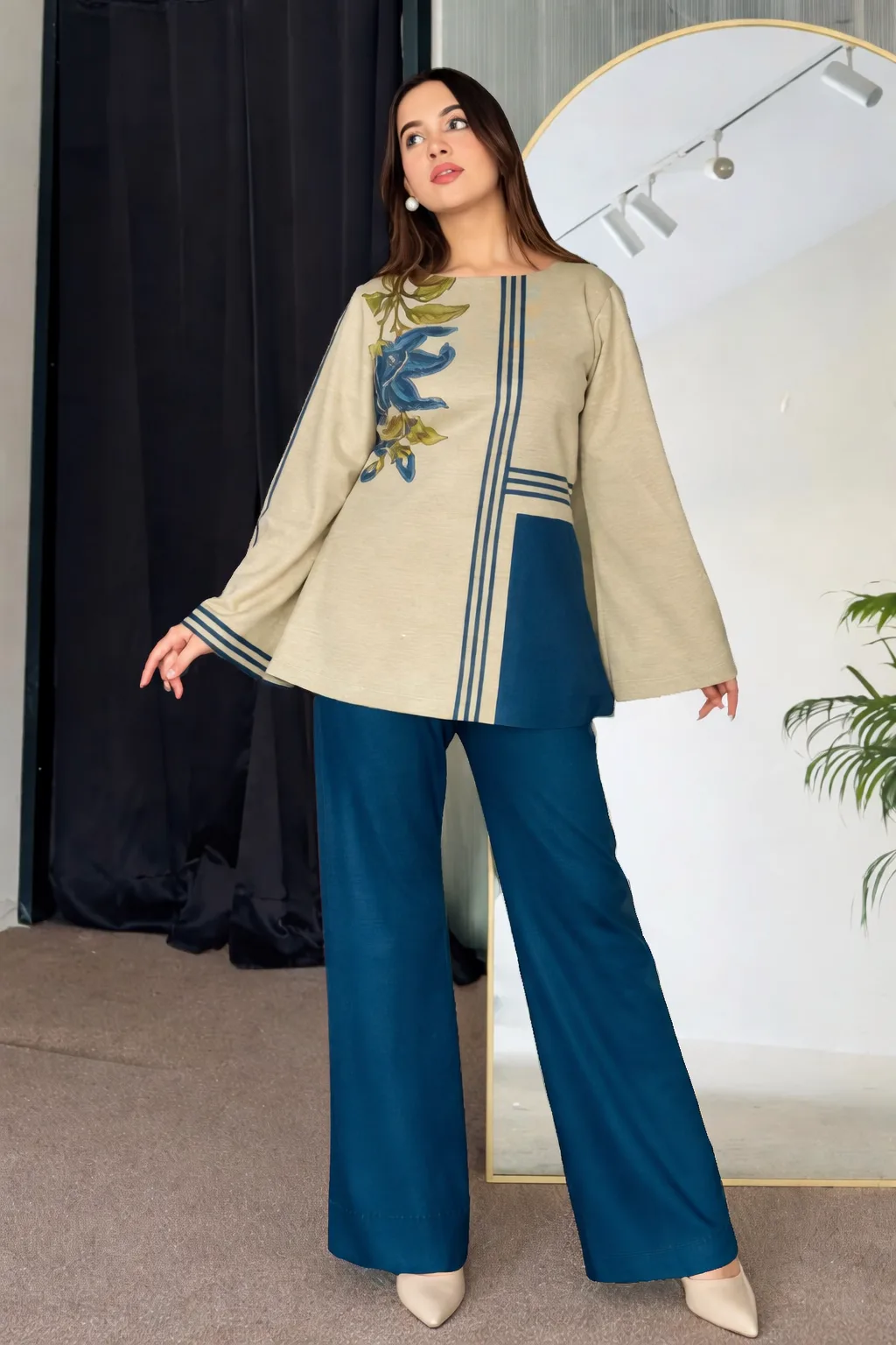 Abstract Floral Fusion Print Kurta with Wide-Leg Bottom