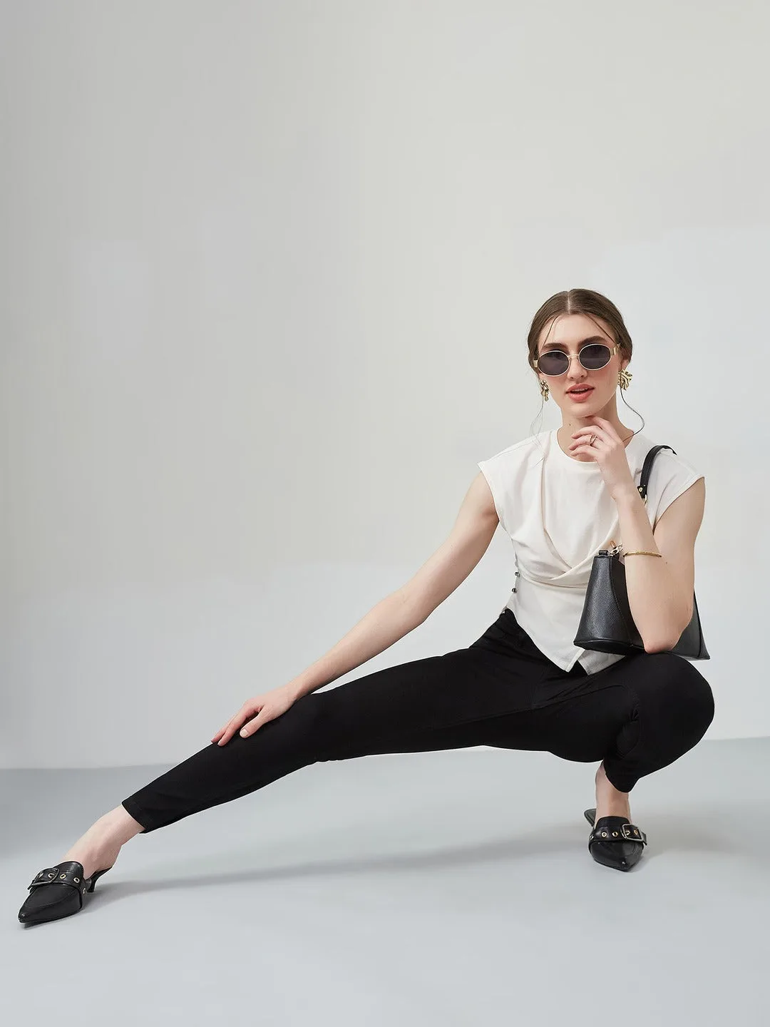 Black Super Skinny High-Rise Stretchable Denim Jeans for Women